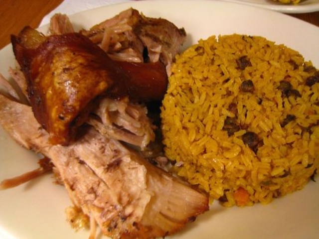 Pernil al Horno<br><font color="#00aaa0">$17.99</font>